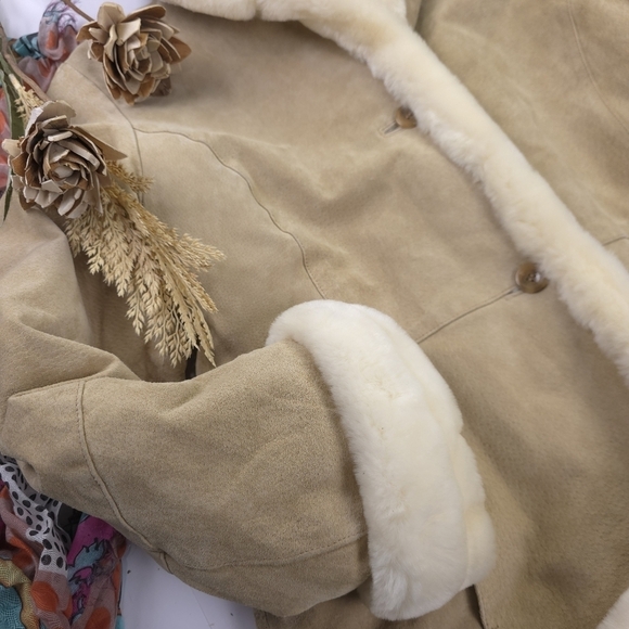 Charles Klein Luxurious Leather Tan and Cream Fleece Coat Size L - Picture 4 of 16